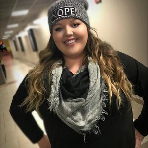 Meet your Posher, Alyssa